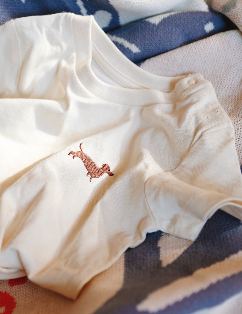 Baby T - Shirt mit Dackel - Stick - tierly - Shirt