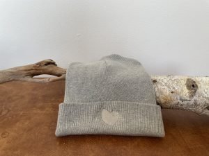Mütze mit Herz - Stick - tierly - Bekleidung & Accessoires