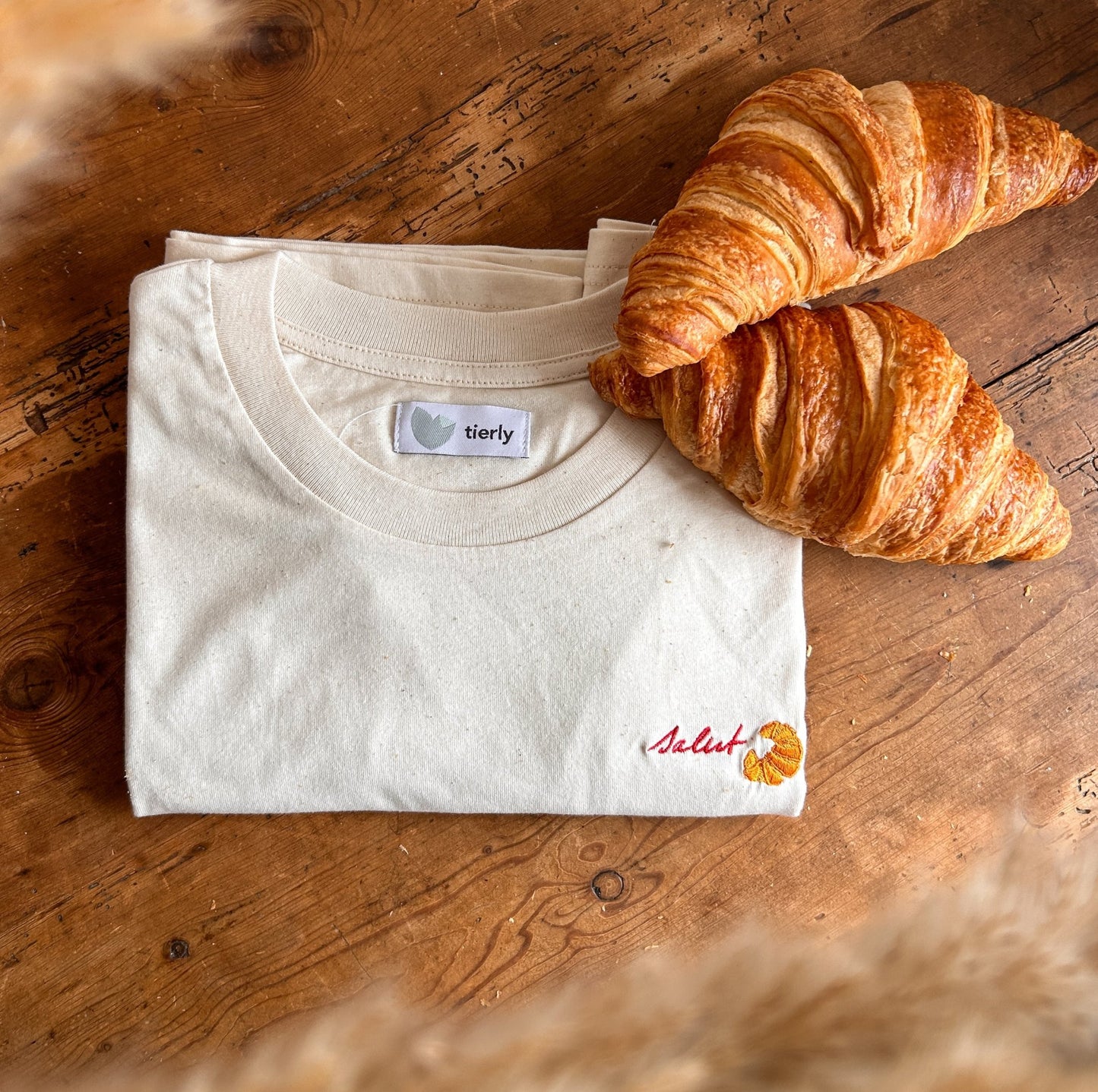 T - Shirt mit salut - Stick - tierly - Shirt