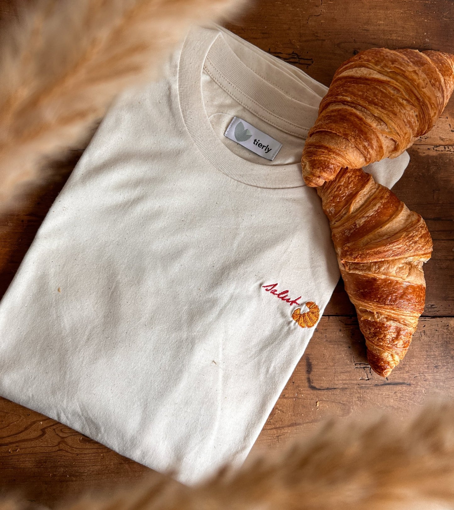 T - Shirt mit salut - Stick - tierly - Shirt